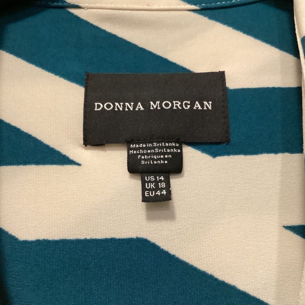 Donna Morgan Print Long Sleeve Wrap Shirtdress - Picture 13 of 16